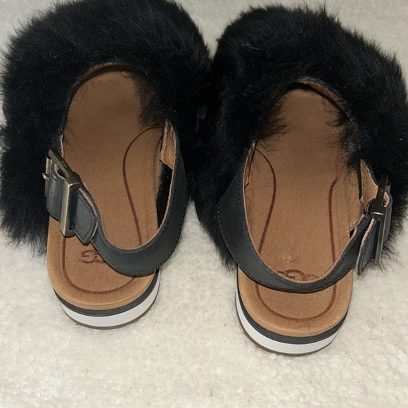 UGG Holly Shearling Sandals - Picture 3 of 4